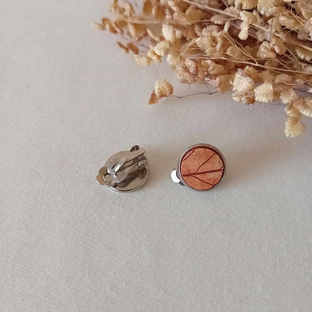 clips d'oreilles à planter modibulle couleur terre de sienne