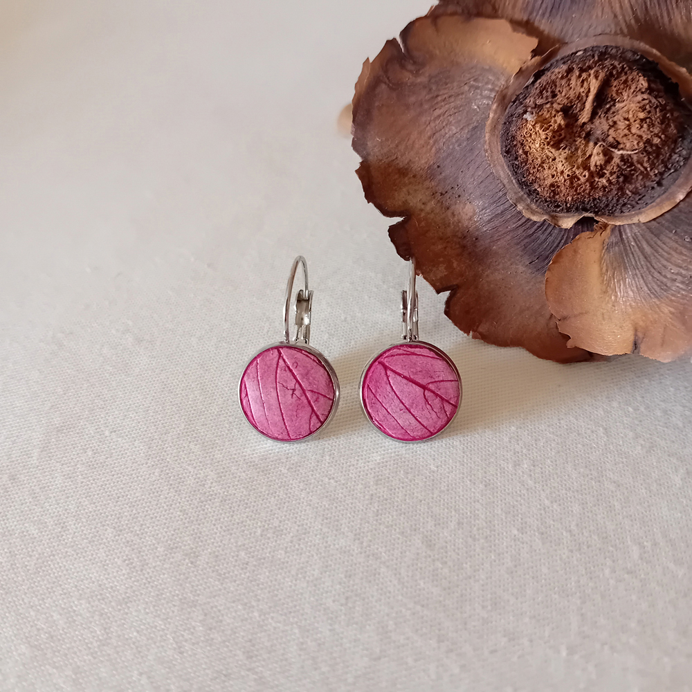 boucles d'oreilles à planter Modibulle contenant des graines d'ancolie des jardins et de couleur rose fuchsia